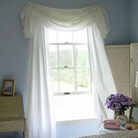 Easy to make window treatment idea Tablecloth Valance