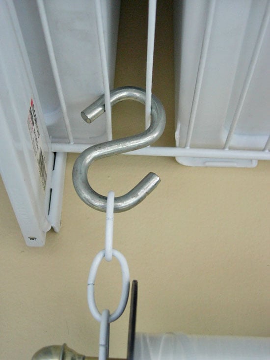 s hook anad chain to hold up ribbon holder
