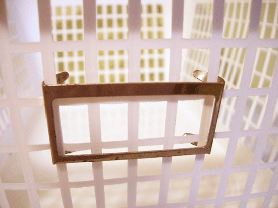 how to attach labels to baskets and boxes