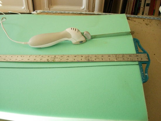 How to cut thick foam straight