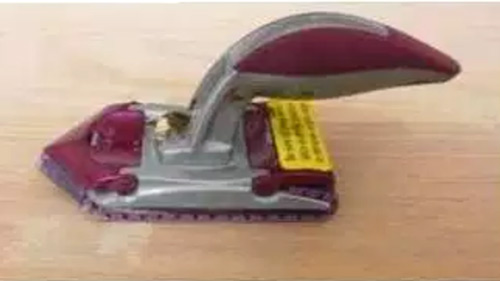Small Detail sander made by 3M called a Sandblaster Pro