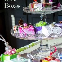 How to make tiny gift boxes using recycled greeting cards