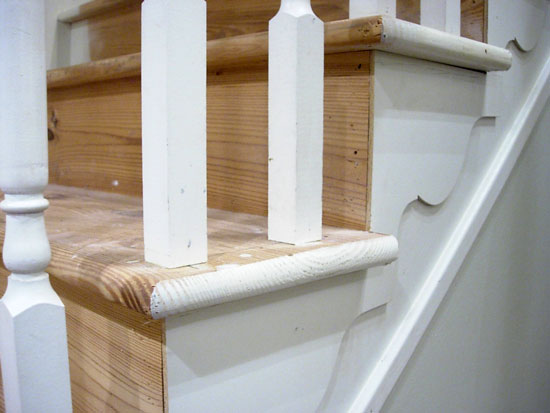 Tutorial on how to remove carpet from a staircase