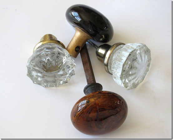 How-to-use-doorknobs-as-cur