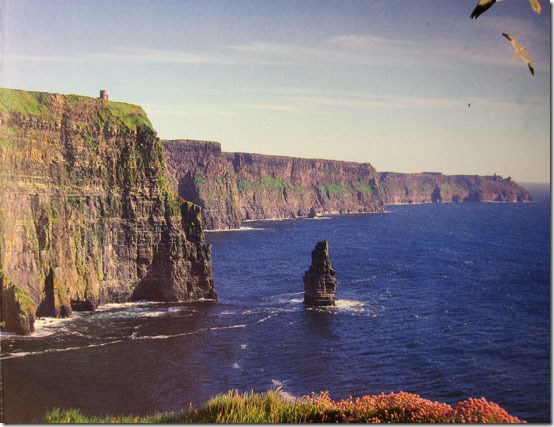 Ireland-Cliffs-of-Mohr-on-a