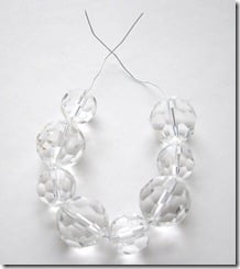 Beads-on-wire-to-make-boble