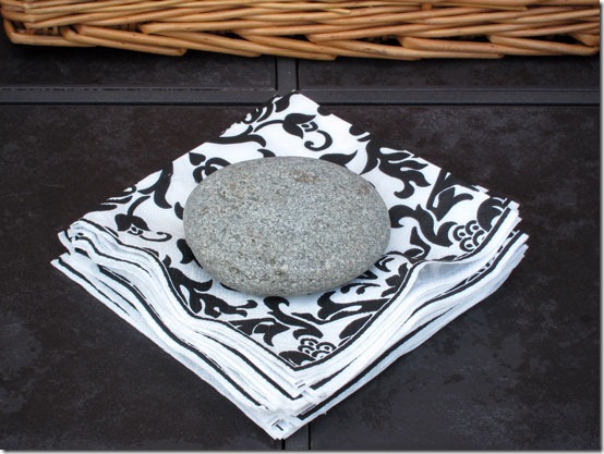Quick entertaining ideas Rock-to-hold-napkin-down
