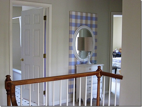 Fabric wrapped frame that you can easily make to decorate your home