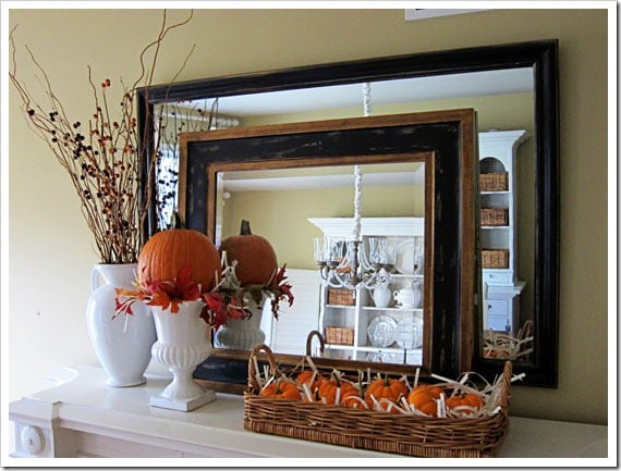 Fall-Mantel-Decorating-Idea