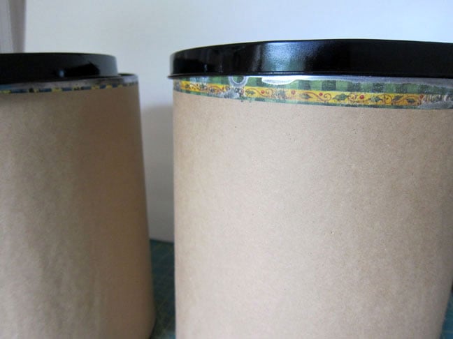 Lid-on-top of pet food can