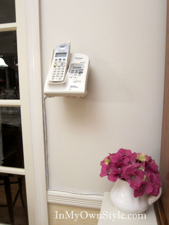 How to hide a electrial wire when decorating