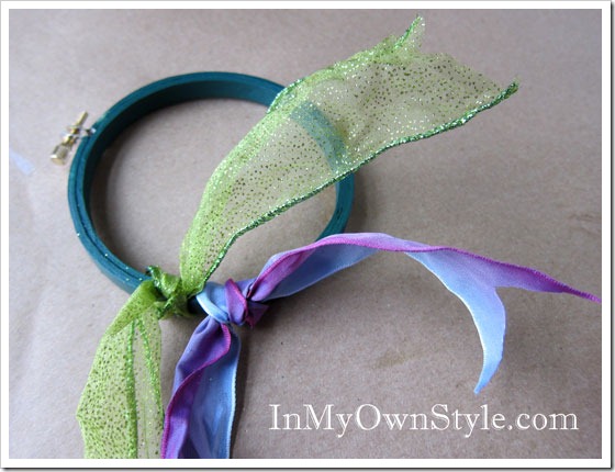 Embroidery-Hoop-Ribbon-Tree