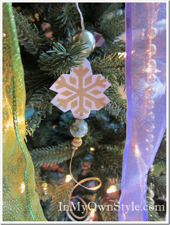 Hanging-snowflake-stencil