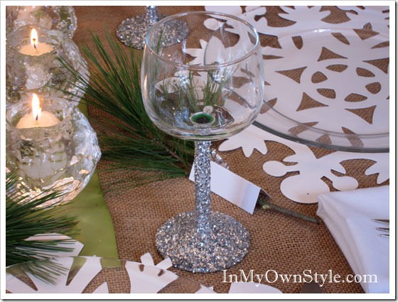 Glitter-Wine-Glass How to Christmas Ideas