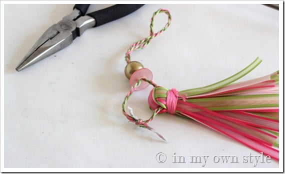 How to make a decorative tassel
