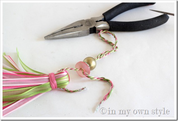 How to make a decorative tassel