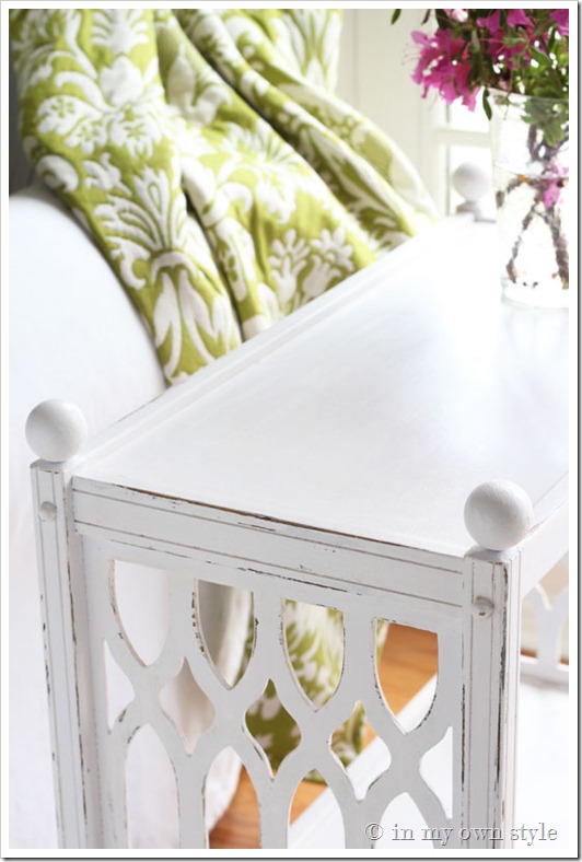 How to use Finishing wax over chalk paint