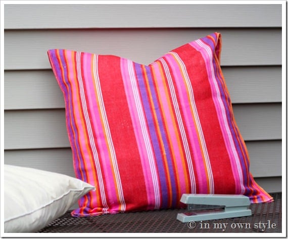 outdoor pillow insert with grocery bags