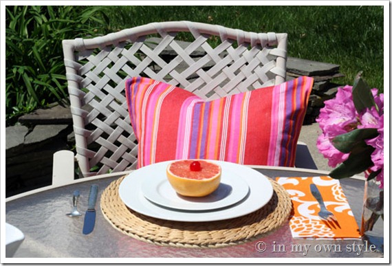 How to make a no sew pillow with a dishtowel
