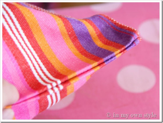 no-Sew-Pillow-glue-edges