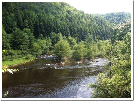 Lehigh-River-flowing