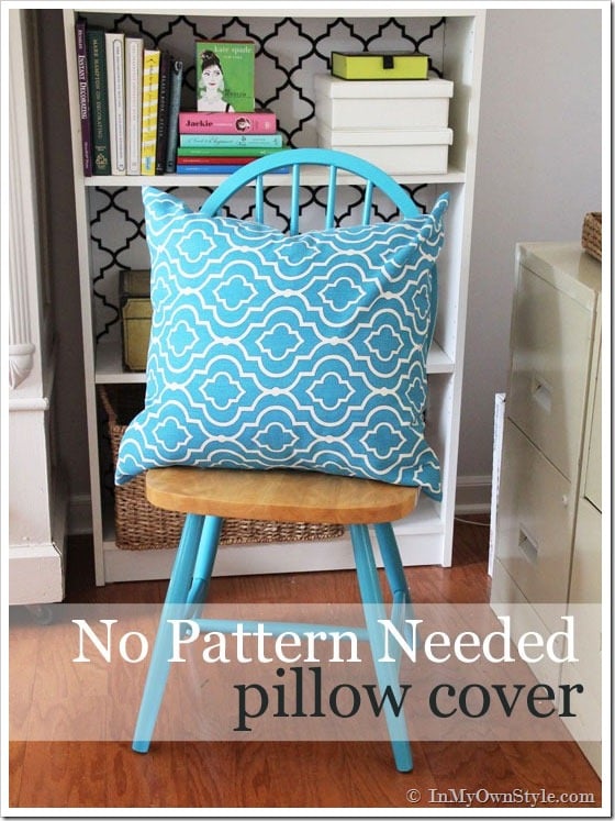 How to make an a pillow cover for any size pillow the easy way. You can use fabric, rugs, or any textile to make a cover. Step-by-step photo tutorial shows you how over at In My Own Style. #pillowcover #DIYdecor #fabricpillowcover #pillows #easysewhomedecor