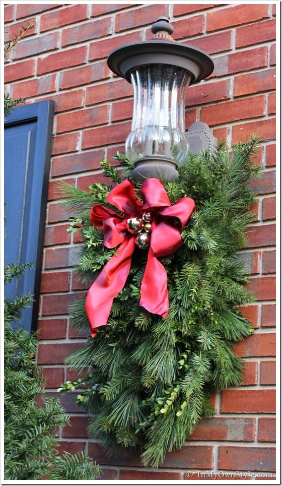 Christmas-Outdoor-Greenery-