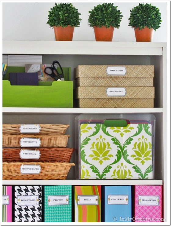 OrganizingIdeas Book-Shelf-Organization with DIY Labels