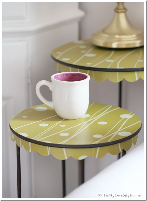 Decorating-Furniture-with-Paper