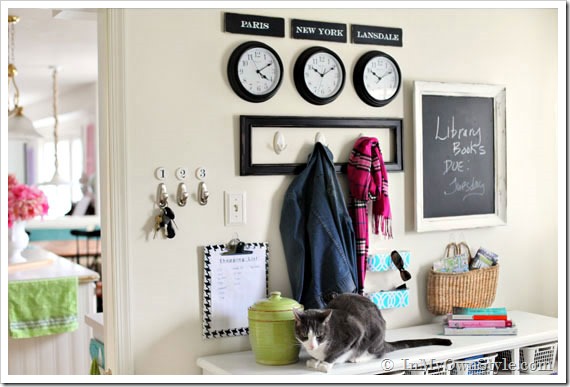Mudroom Organizing and Decorating Idea