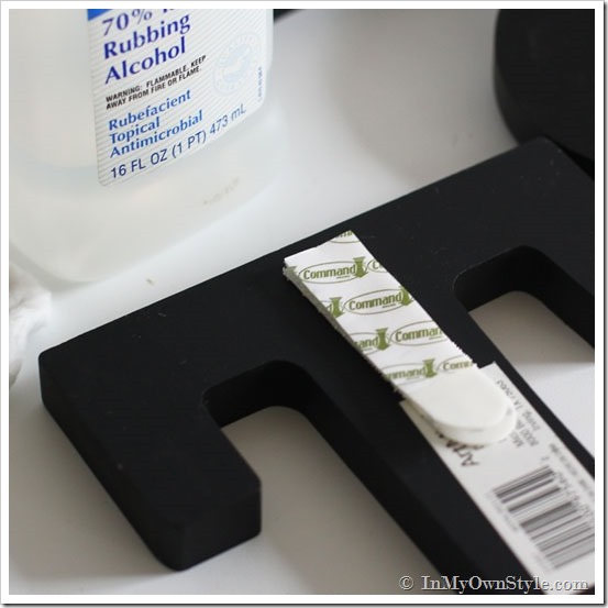 Command Brand Picture-Hanging-Strips