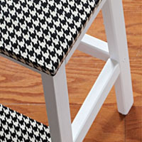 How to make a Houndstooth duct tape step stool