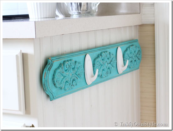 DIY Chalk Paint Kitchen Towel Rack 