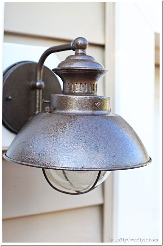 Newly painted outdoor light fixture using Dark Bronze Hammered paint.