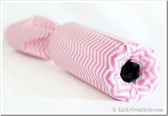 How-to-gift-wrap-a-wine-bottle