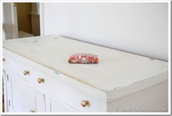 Faux-Carrera-Marble-paint-technique