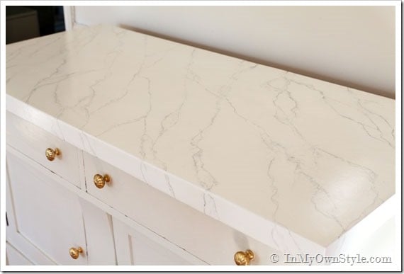 Faux-white-marble-painting-technique