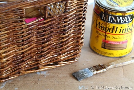 How-to-stain-a-basket