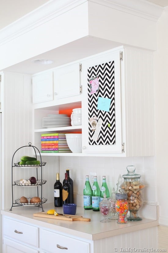 Open-Cabinets-in-the-kitchen