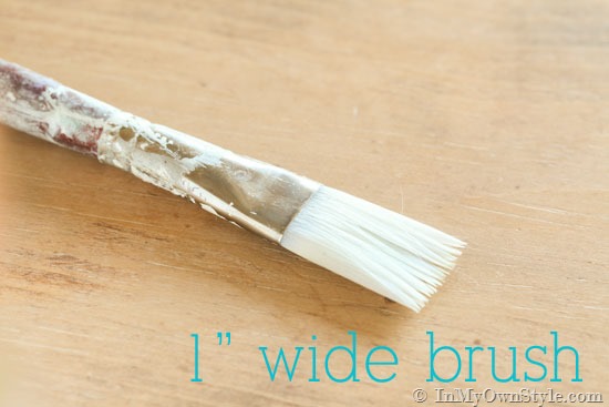Paint-brush-to-use-when-painting-rounded-surfaces