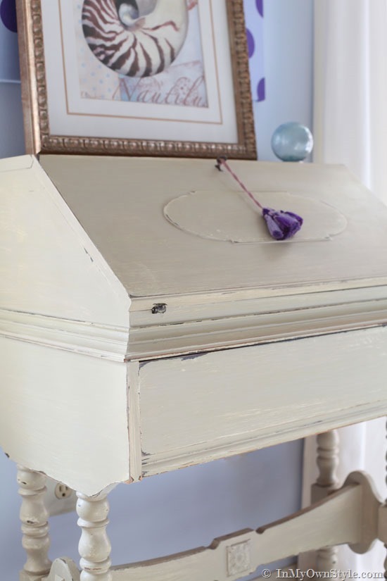 Painted-furntiure-techniqes-to-use-on-bedroom-furniture
