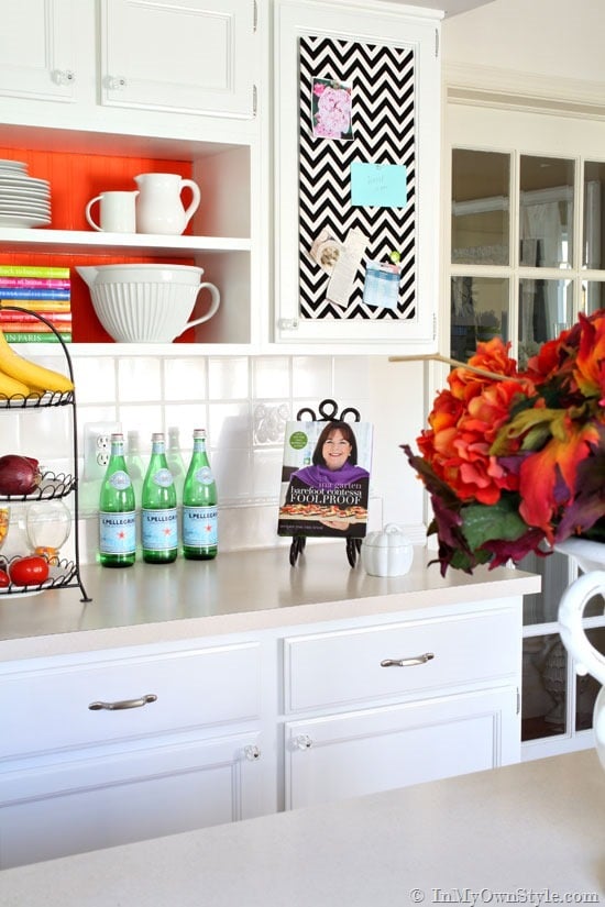 orange backdrops in kitchen shelves
