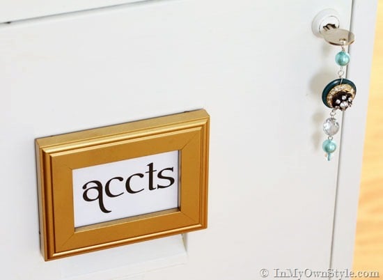 File-cabinet-key-chain