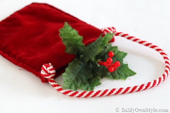 Handmade-Christmas-Decorating-Ideas using repurposed items.