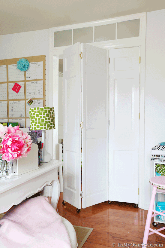 How-to-install-bifold-doors-to-a-doorway