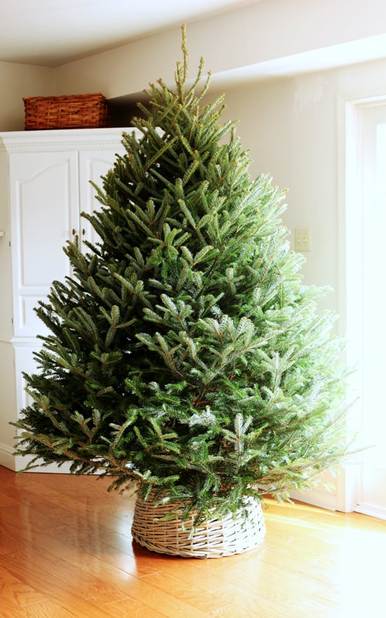 How to turn a basket into a Christmas Tree skirt