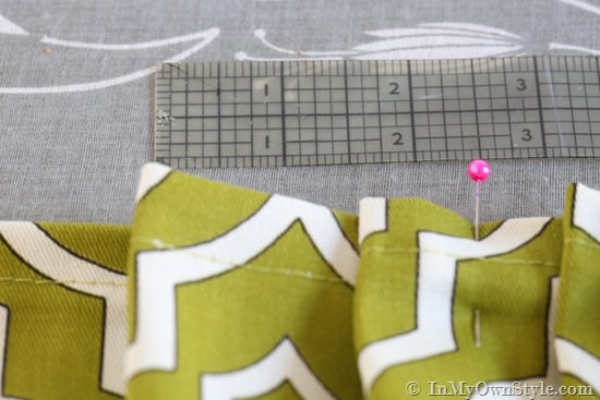 How to make pleats in a table skirt