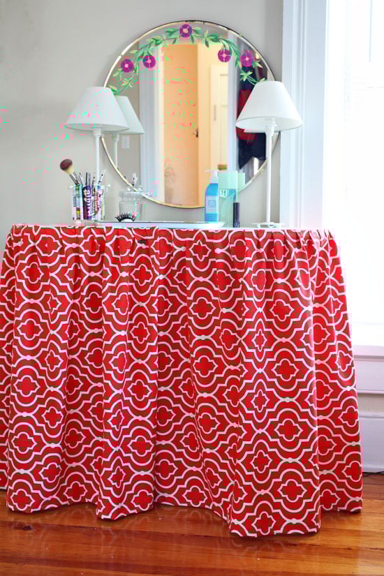 How to make a vanity skirted table.