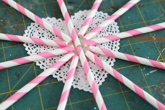 How-to-make-a-valentine-gift-tag-using-paper-straws