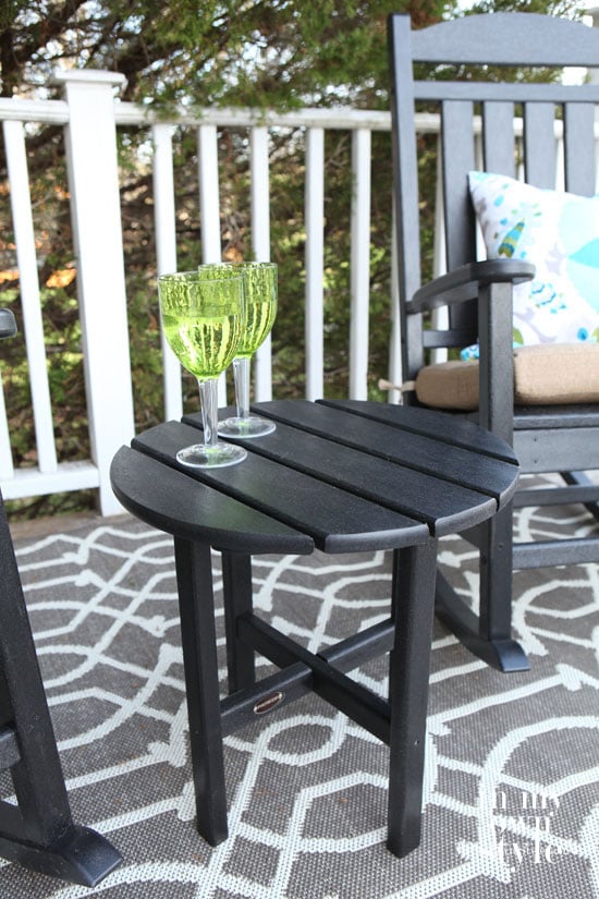 Polywood-Outdoor-Furniture-made-from-milk-cartons